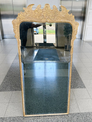 18th Century George II Giltwood Wall Mirror