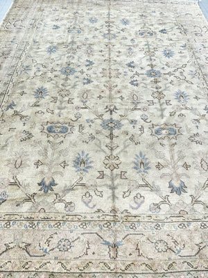 1940s Oushak Rug | 12'6" x 9'6"