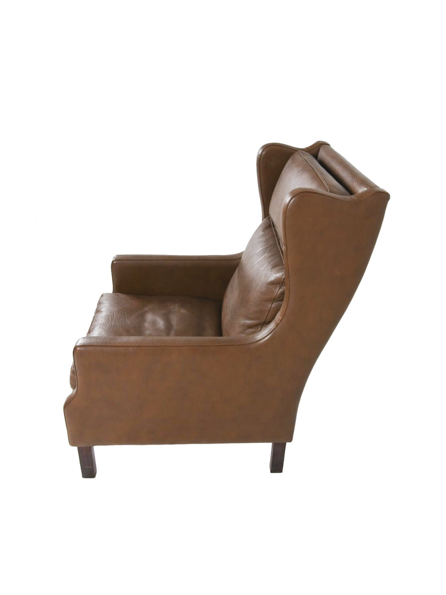 Danish Modern Leather Wingback in the Style of Børge Mogensen