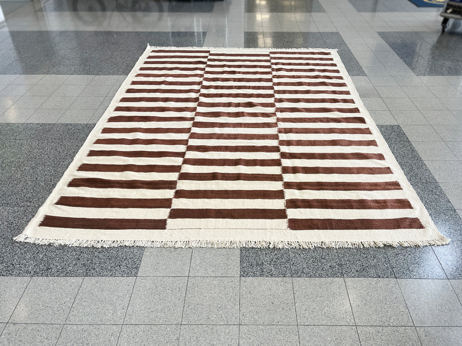 20th Century Woven Wool Area Rug | 12' 7 1/2" x 9'