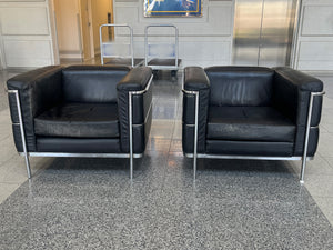 Pair of Black Leather Armchairs in the Style of Le Corbusier