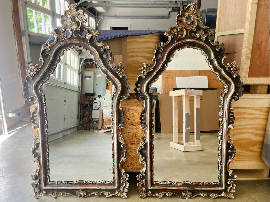 Early 20th Century Italian Carved Giltwood Wall Mirrors - A Pair