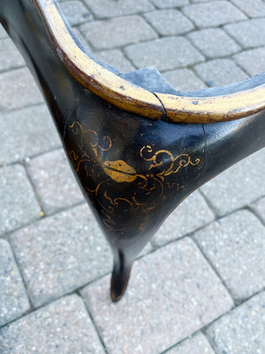 Chinoiserie Black Lacquer and Parcel Gilt Tray Table