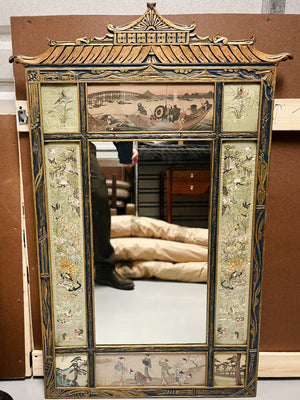 Mid-20th Century Chinoiserie Carved Giltwood Wall Mirror