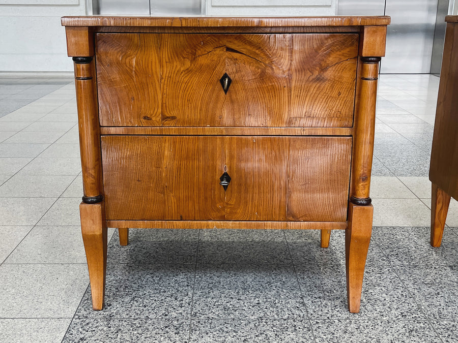 19th Century Biedermeier Elm Chests of Drawers - A Pair