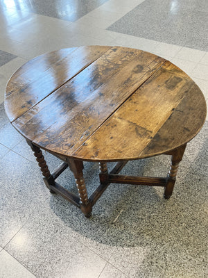 William & Mary Oak Gate Leg Table