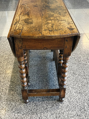 William & Mary Oak Gate Leg Table